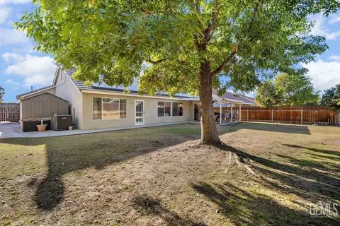10102 Roehampton Ave, Bakersfield, CA 93312 photo 27