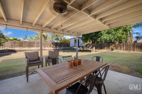 10102 Roehampton Ave, Bakersfield, CA 93312 photo 25
