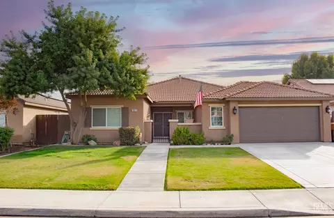 10811 Pointe Royal Dr, Bakersfield, CA 93311