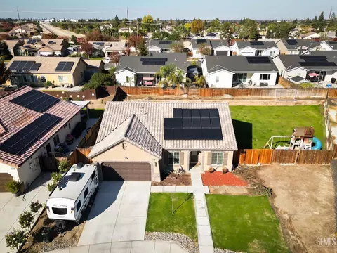 View/Area - 6016 Fire Opal Dr, Bakersfield, CA 93313 photo 1 of 4
