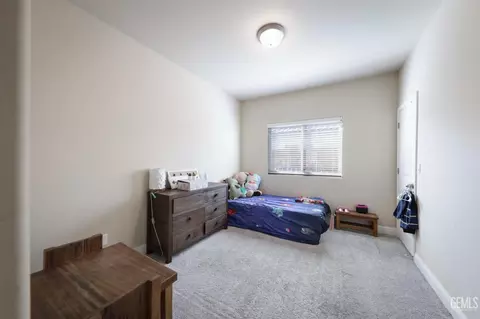 Bedroom - 6016 Fire Opal Dr, Bakersfield, CA 93313 photo 2 of 3