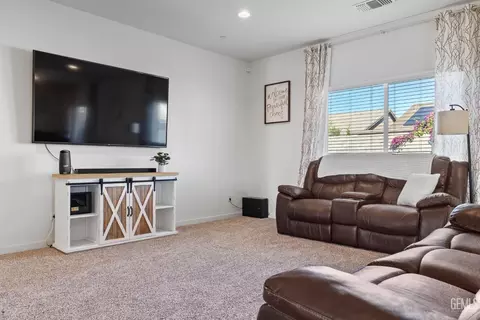 12110 Burnham St, Bakersfield, CA 93311 photo 17