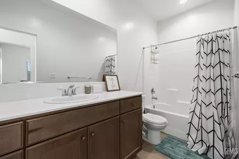 12110 Burnham St, Bakersfield, CA 93311 photo 32