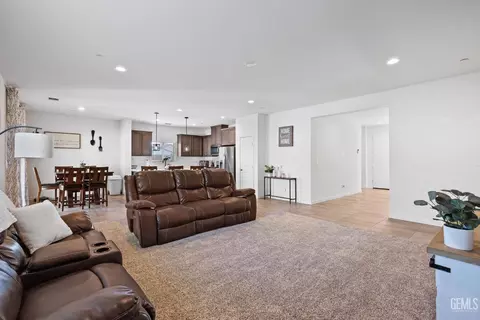 12110 Burnham St, Bakersfield, CA 93311 photo 19