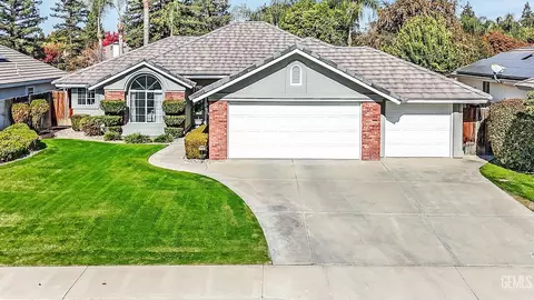9134 Birch Creek Ct, Bakersfield, CA 93312