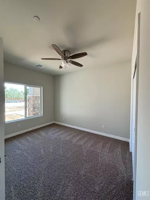 Bedroom - 21641 Golden Hills Blvd, Tehachapi, CA 93561 photo 2 of 4