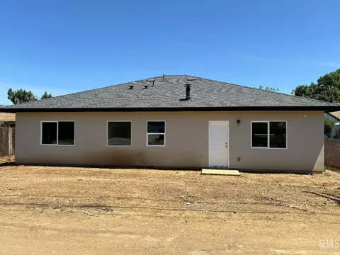 Exterior - 21641 Golden Hills Blvd, Tehachapi, CA 93561 photo 2 of 4