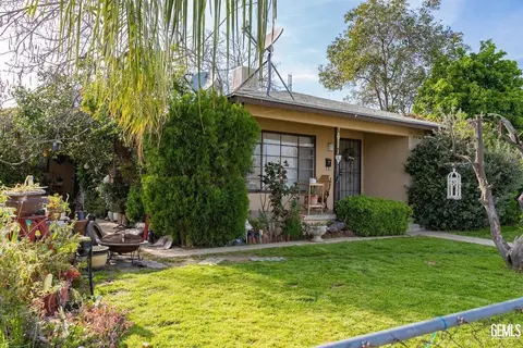 2931 Peerless Ave, Bakersfield, CA 93308