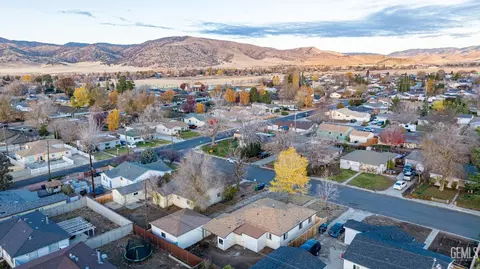 905 Black Oak Dr, Tehachapi, CA 93561 photo 32