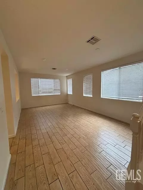 7510 Stone Breakers Ave, Bakersfield, CA 93313 photo 8