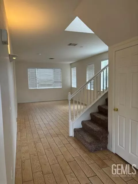 7510 Stone Breakers Ave, Bakersfield, CA 93313 photo 3