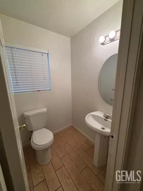7510 Stone Breakers Ave, Bakersfield, CA 93313 photo 5