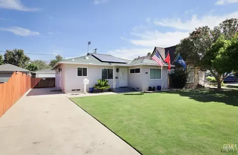 3006 Chester Ln, Bakersfield, CA 93304
