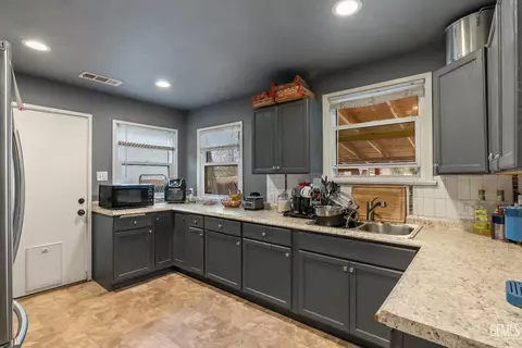Kitchen - 342 C St, Wasco, CA 93280 photo 2 of 2