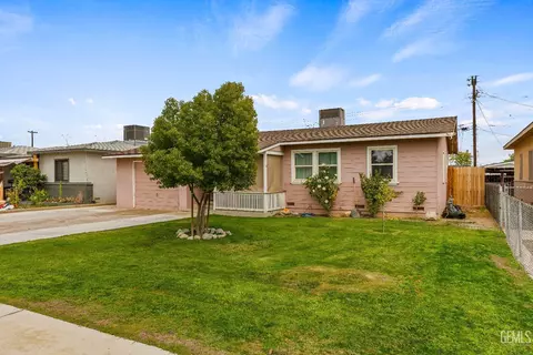 Exterior - 342 C St, Wasco, CA 93280 photo 2 of 4