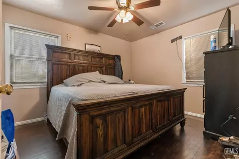 Bedroom - 342 C St, Wasco, CA 93280 photo 3 of 3