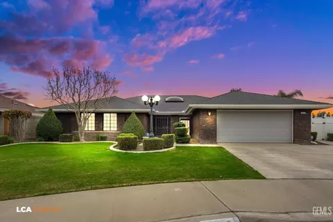 9713 Cork Oak Ct, Bakersfield, CA 93311