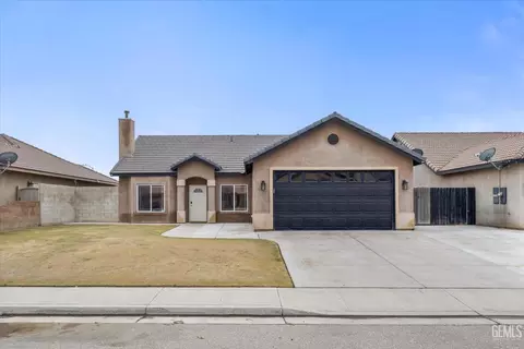405 Grace Ct, Shafter, CA 93263 photo 8