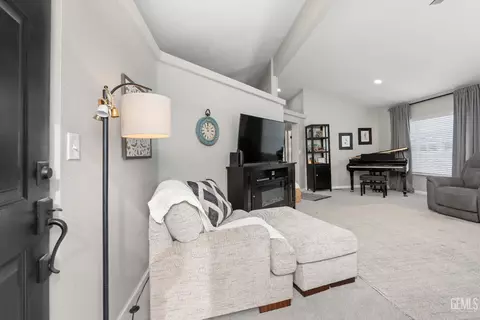 600 S Dennison Rd #19, Tehachapi, CA 93561 photo 5