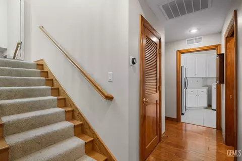Entry Way - 28701 Silverberry Ct, Keene, CA 93531 photo 7 of 7
