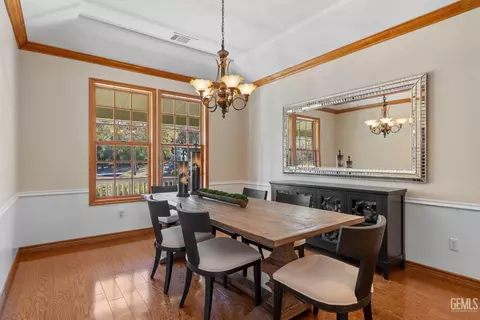 Dining - 28701 Silverberry Ct, Keene, CA 93531 photo 1 of 4