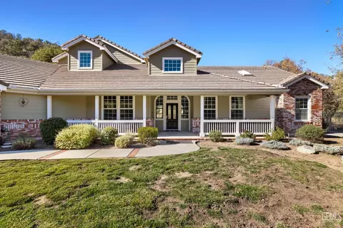 Exterior - 28701 Silverberry Ct, Keene, CA 93531 photo 3 of 14