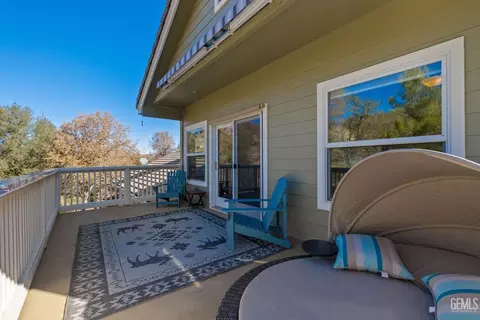 Exterior - 28701 Silverberry Ct, Keene, CA 93531 photo 7 of 14
