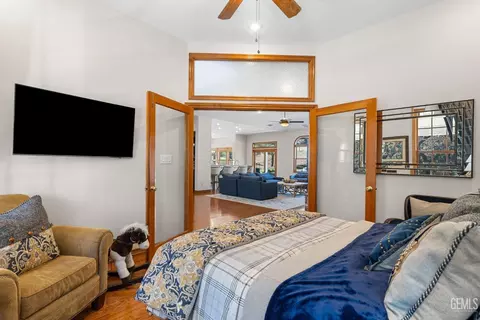 Bedroom - 28701 Silverberry Ct, Keene, CA 93531 photo 6 of 11