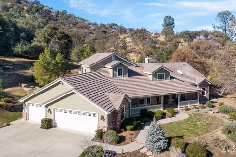 Exterior - 28701 Silverberry Ct, Keene, CA 93531 photo 2 of 14