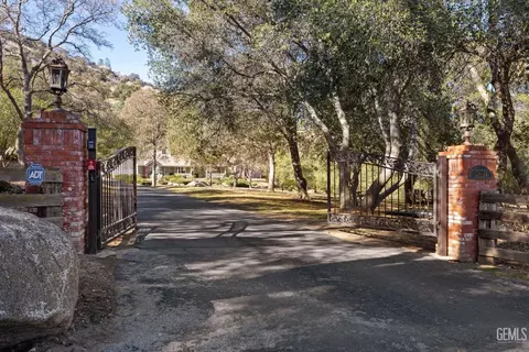 Other - 28701 Silverberry Ct, Keene, CA 93531 photo 10 of 11