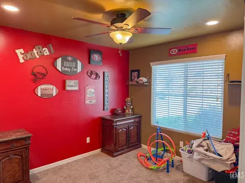 5715 Biddeford St, Bakersfield, CA 93313 photo 18