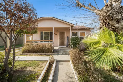 340 Hayslett Ave, Bakersfield, CA 93307