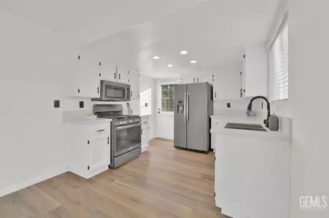 20404 Sierra Ave, Tehachapi, CA 93561 photo 9
