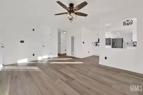 20404 Sierra Ave, Tehachapi, CA 93561 photo 5