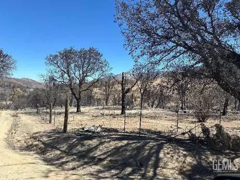 101 Erdle Dr, Caliente, CA 93518 photo 1