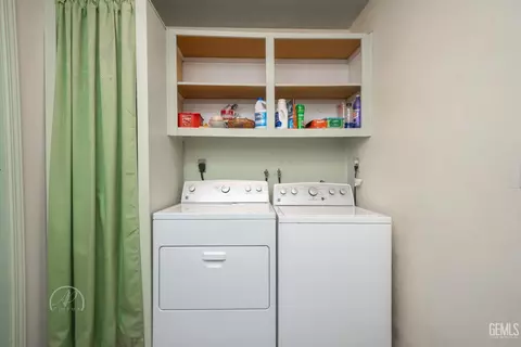 27509 Pine St, Taft, CA 93268 photo 18