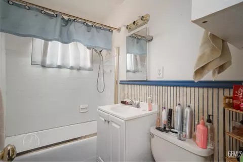 27509 Pine St, Taft, CA 93268 photo 13