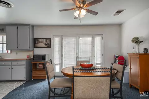 27509 Pine St, Taft, CA 93268 photo 6