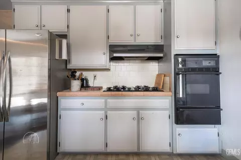 27509 Pine St, Taft, CA 93268 photo 8