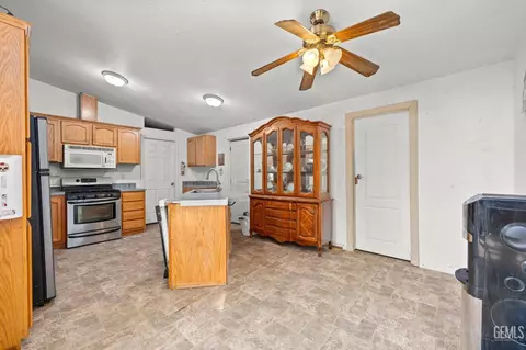 302 Crystal St, Taft, CA 93268 photo 12