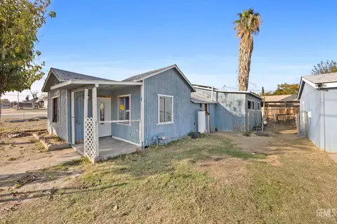 302 Crystal St, Taft, CA 93268 photo 4