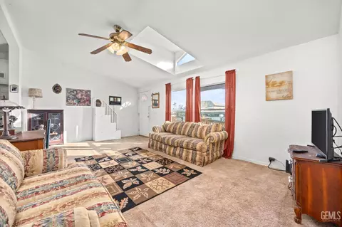 302 Crystal St, Taft, CA 93268 photo 10