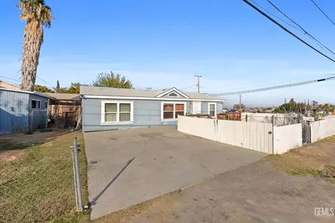 302 Crystal St, Taft, CA 93268 photo 2