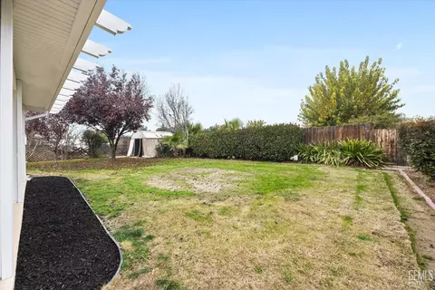 Exterior - 274 Olson Ave, Shafter, CA 93263 photo 5 of 5