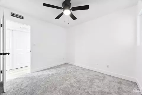Bedroom - 274 Olson Ave, Shafter, CA 93263 photo 4 of 5