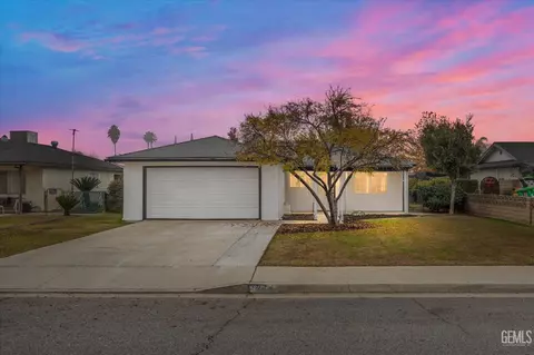 Exterior - 274 Olson Ave, Shafter, CA 93263 photo 1 of 5