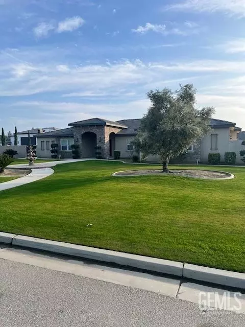 17309 Falling Creek Ave, Bakersfield, CA 93314