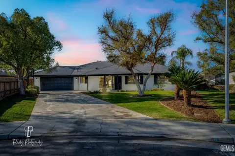 5313 Shaker Ct, Bakersfield, CA 93308