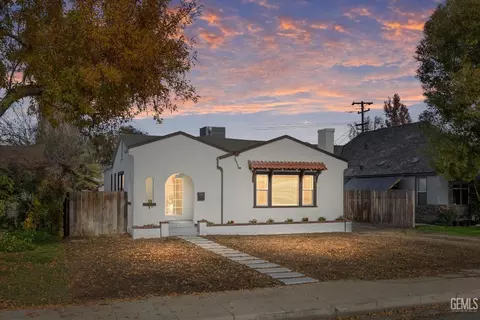 2806 Chester Ln, Bakersfield, CA 93304