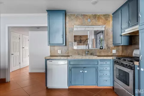2025 9th Ave, Delano, CA 93215 photo 11